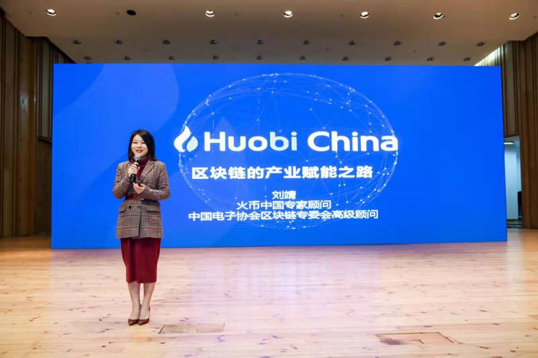 张亦春