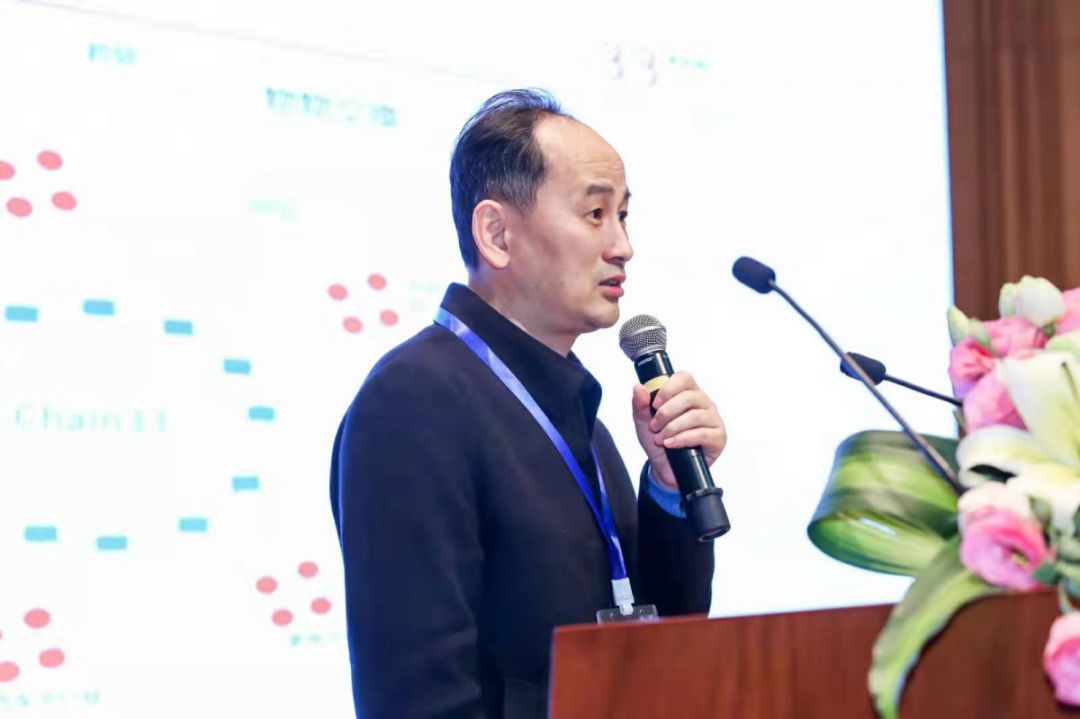 张亦春