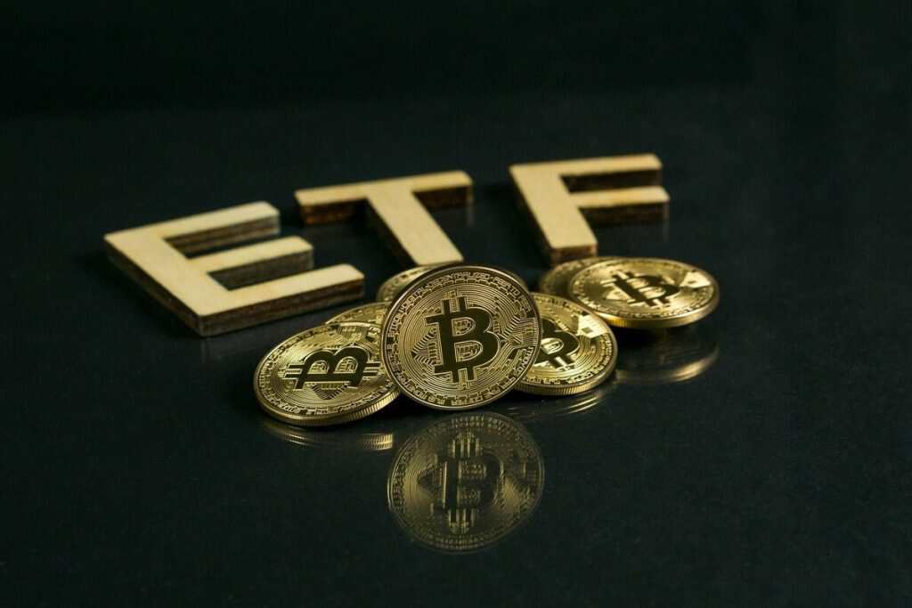 海外知名分析师:现货BTC ETF近期获批的可能性高达98%