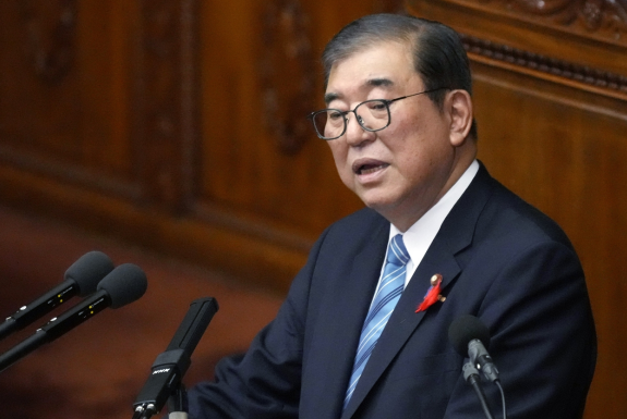 光怪陆离的 2024:链上链下都有哪些值得铭记的故事?
