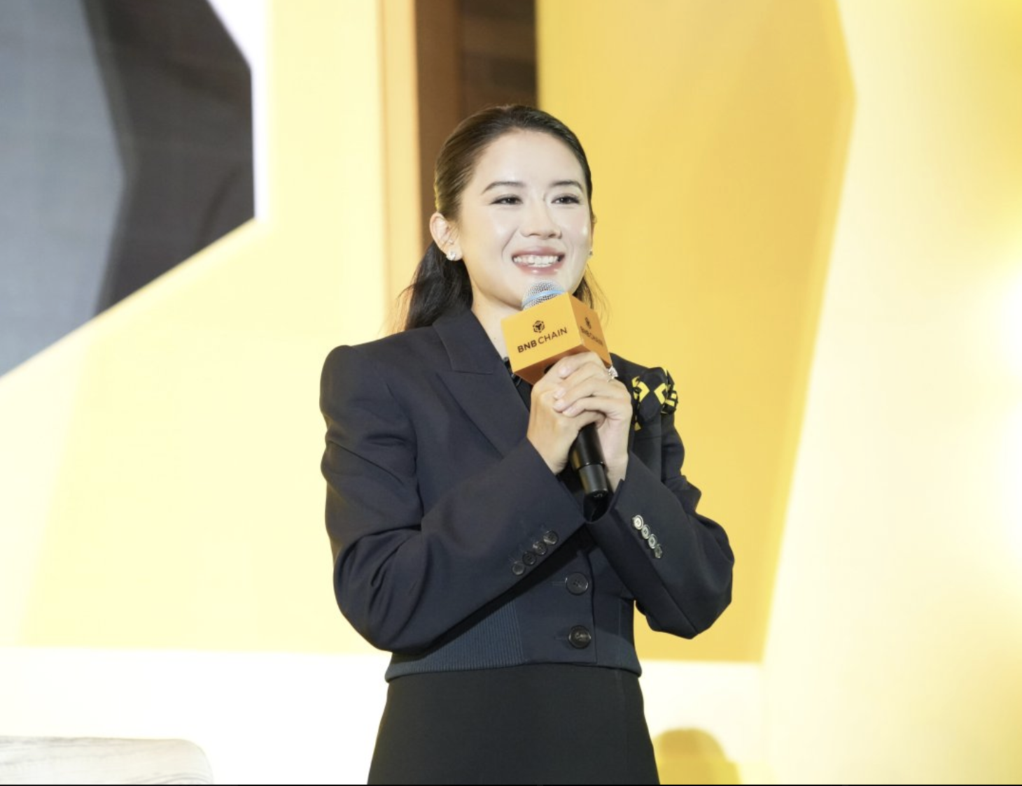 从3亿到30亿币安成为超级入口的增长公式