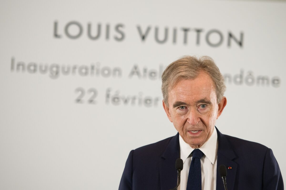 路易威登(LV)总裁Bernard Arnault持有NFT