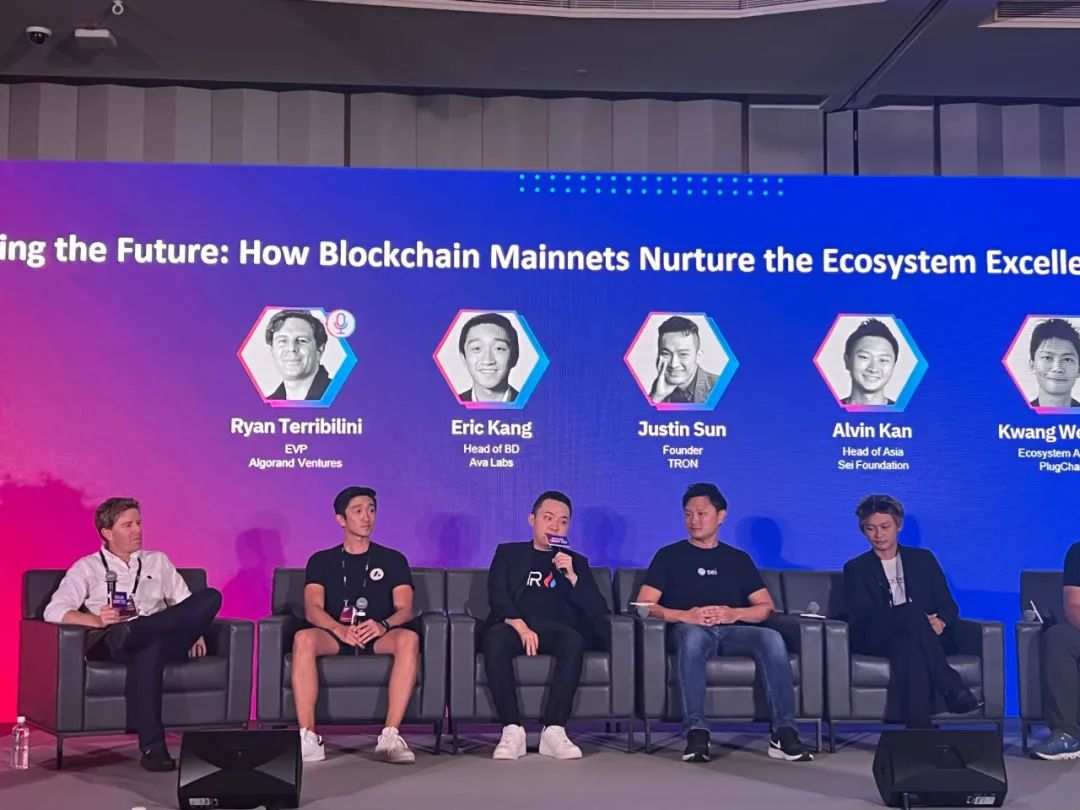 孙宇晨出席Meta Era Summit 2023峰会并参与圆桌对话