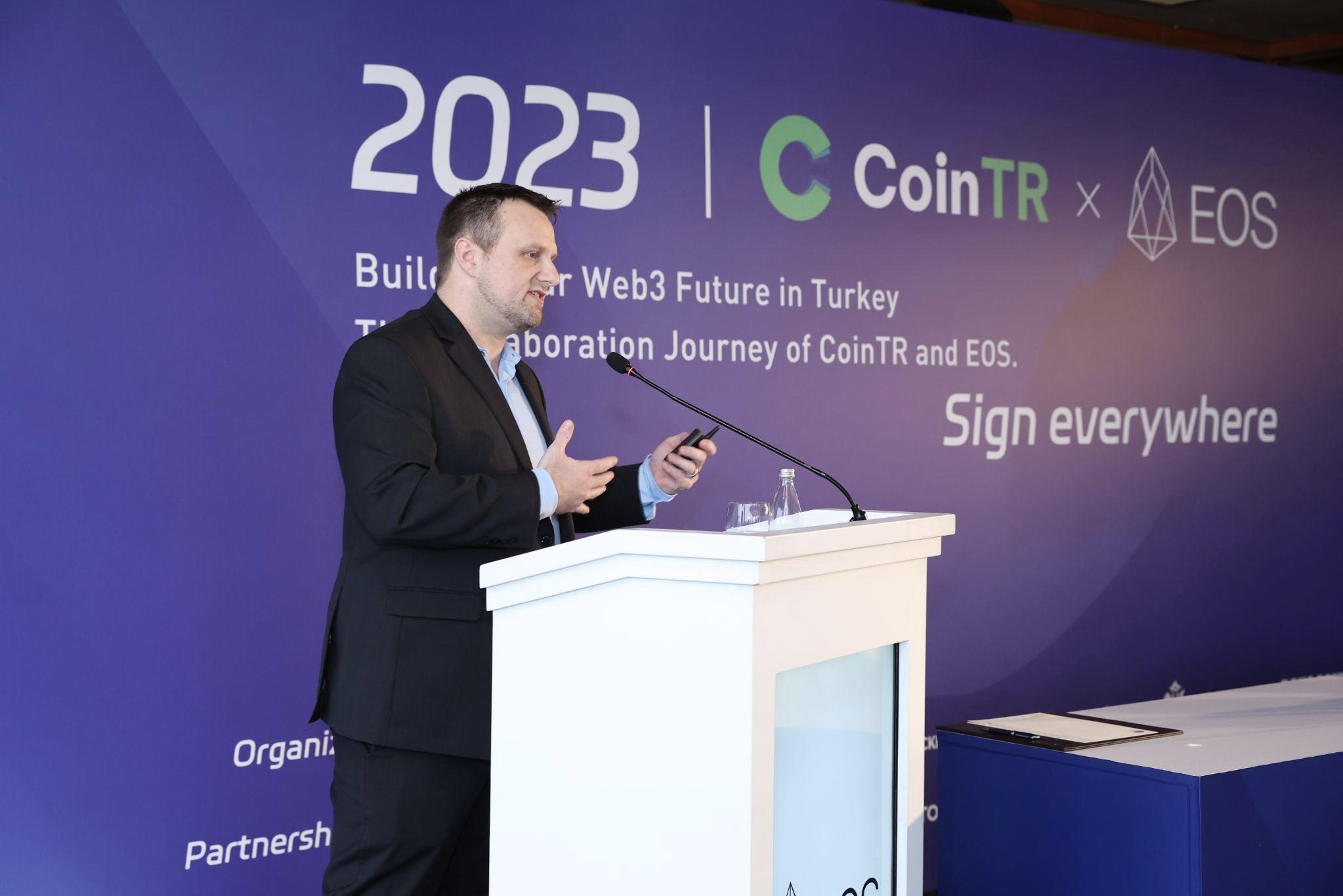 ENF CCO Zack Gall ：EOS - 企业级区块链操作系统