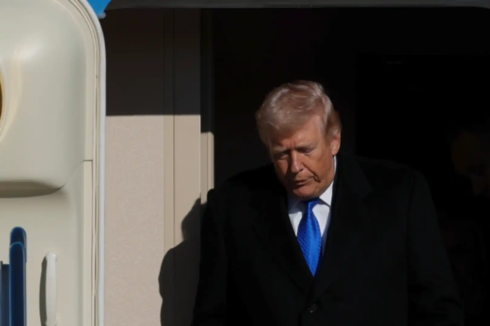 别再只盯着油价了，债券市场才是真正的风向标