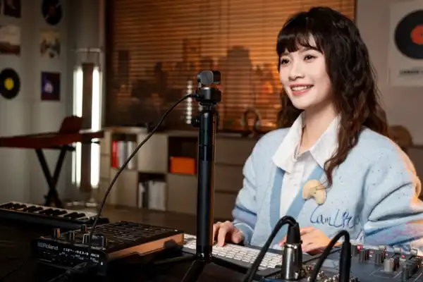 OBSBOT,寻影Tiny 3,AI直播摄像头