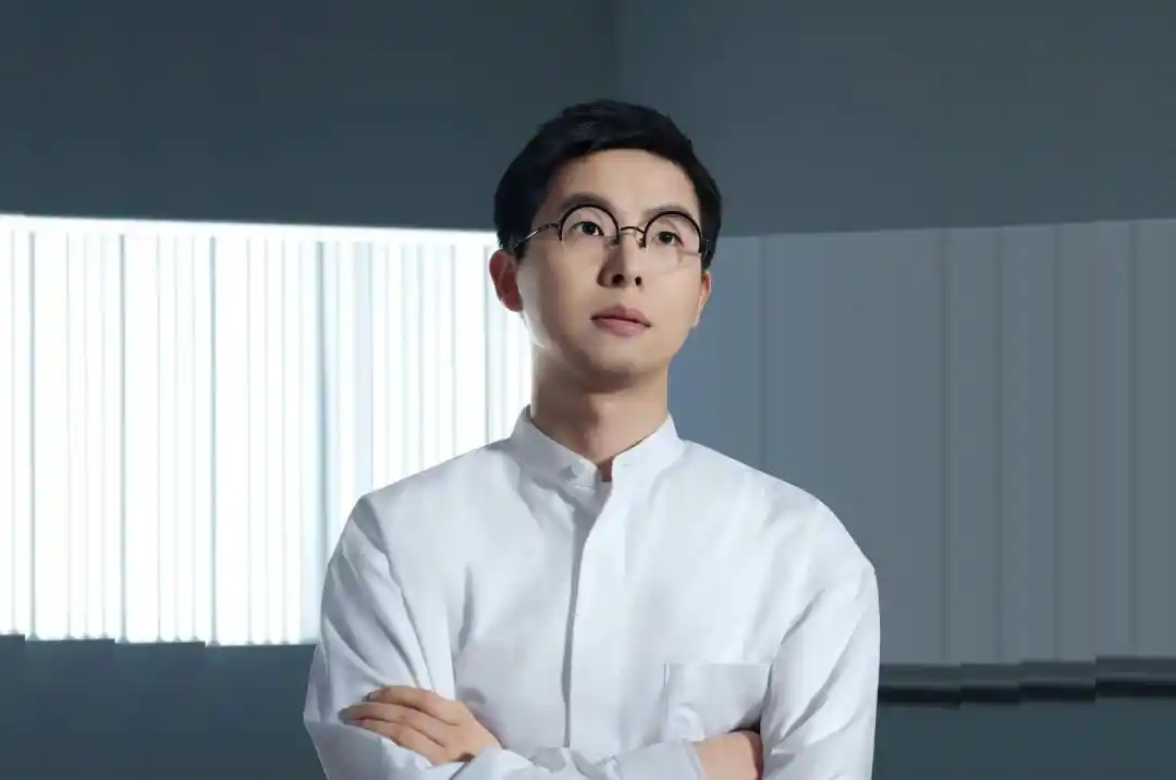 人形机器人