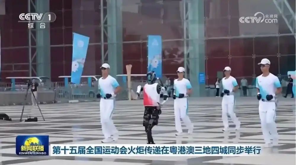 人形机器人
