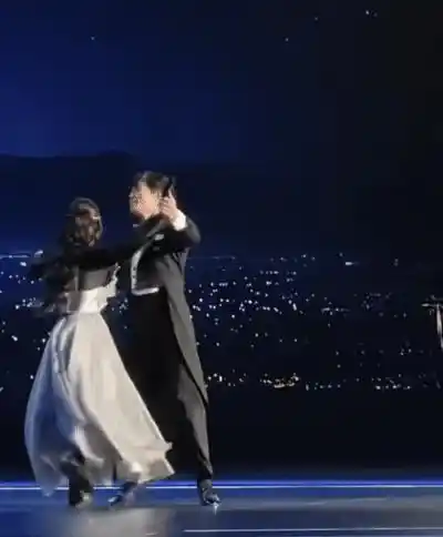 人形机器人