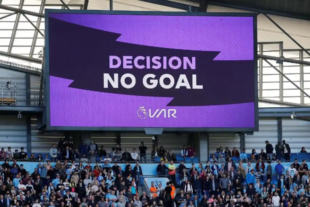 VAR