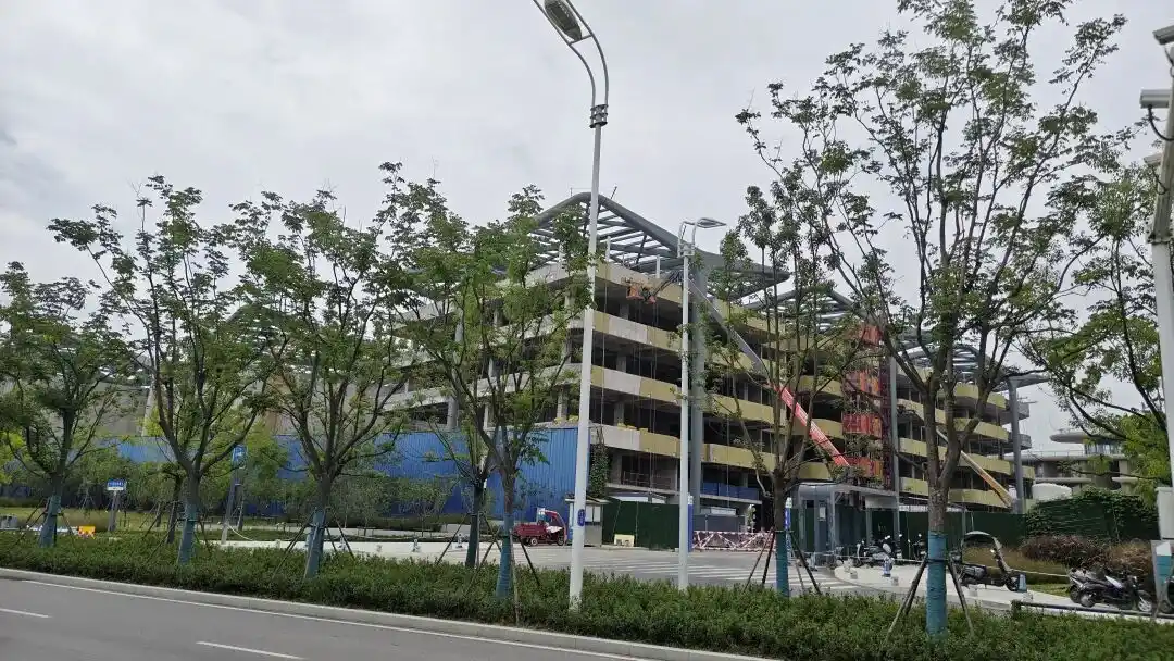 长鑫科技总部走访：基层员工难触及股权红利，园区扩张带动长岗片区升温 6