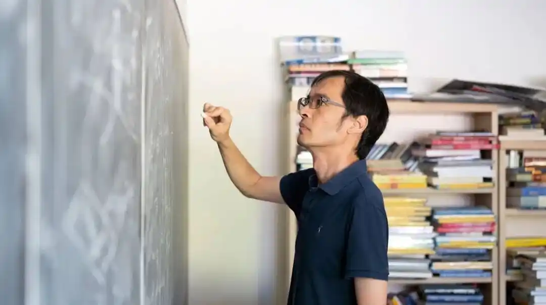 广义相对论