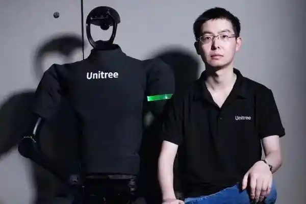 人形机器人