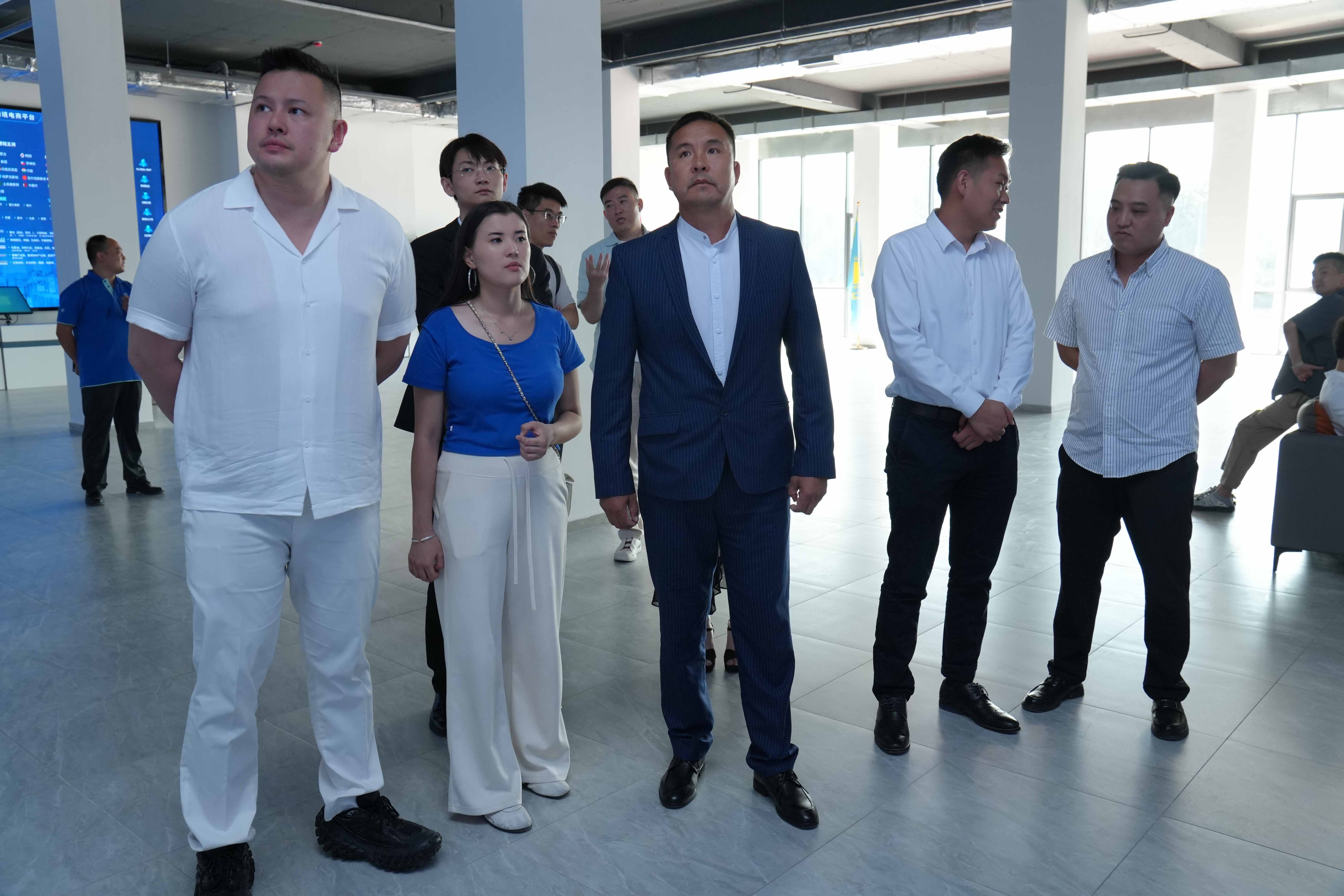矿业、黄金、锂