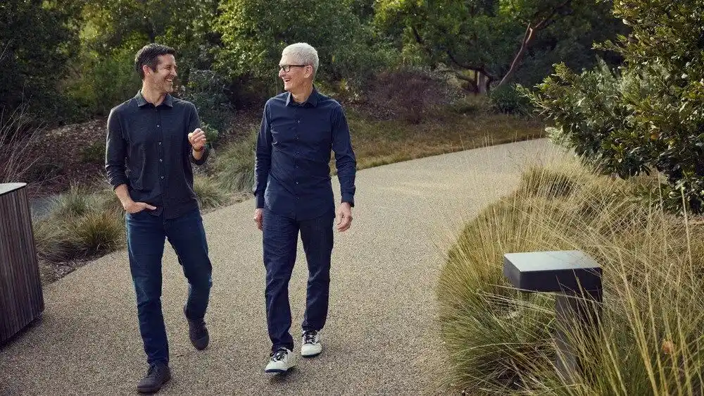 iPhone Duo